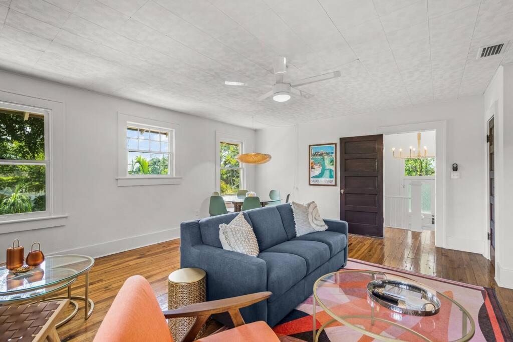 Julia Place * Sarasota