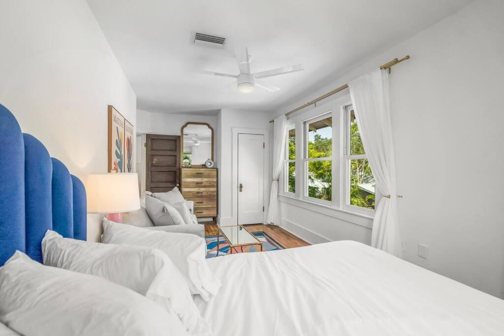 Julia Place Holiday home